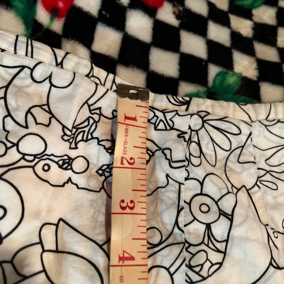 NWOT Sunny Leigh skirt with embroidery flowers. Measurements added - Picture 13 of 14